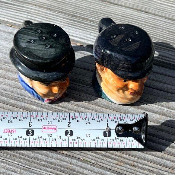 Vintage Toby Mug Style Salt & Pepper Shakers Japan Cork Stoppers - Picture 6 of 8
